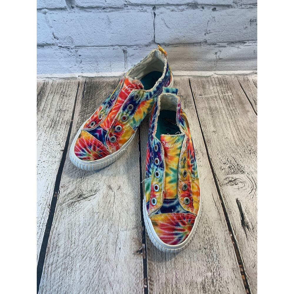 BLOWFISH Women’s Malibu Rainbow Tie Dye Slip On Sneakers / Size: 8.5